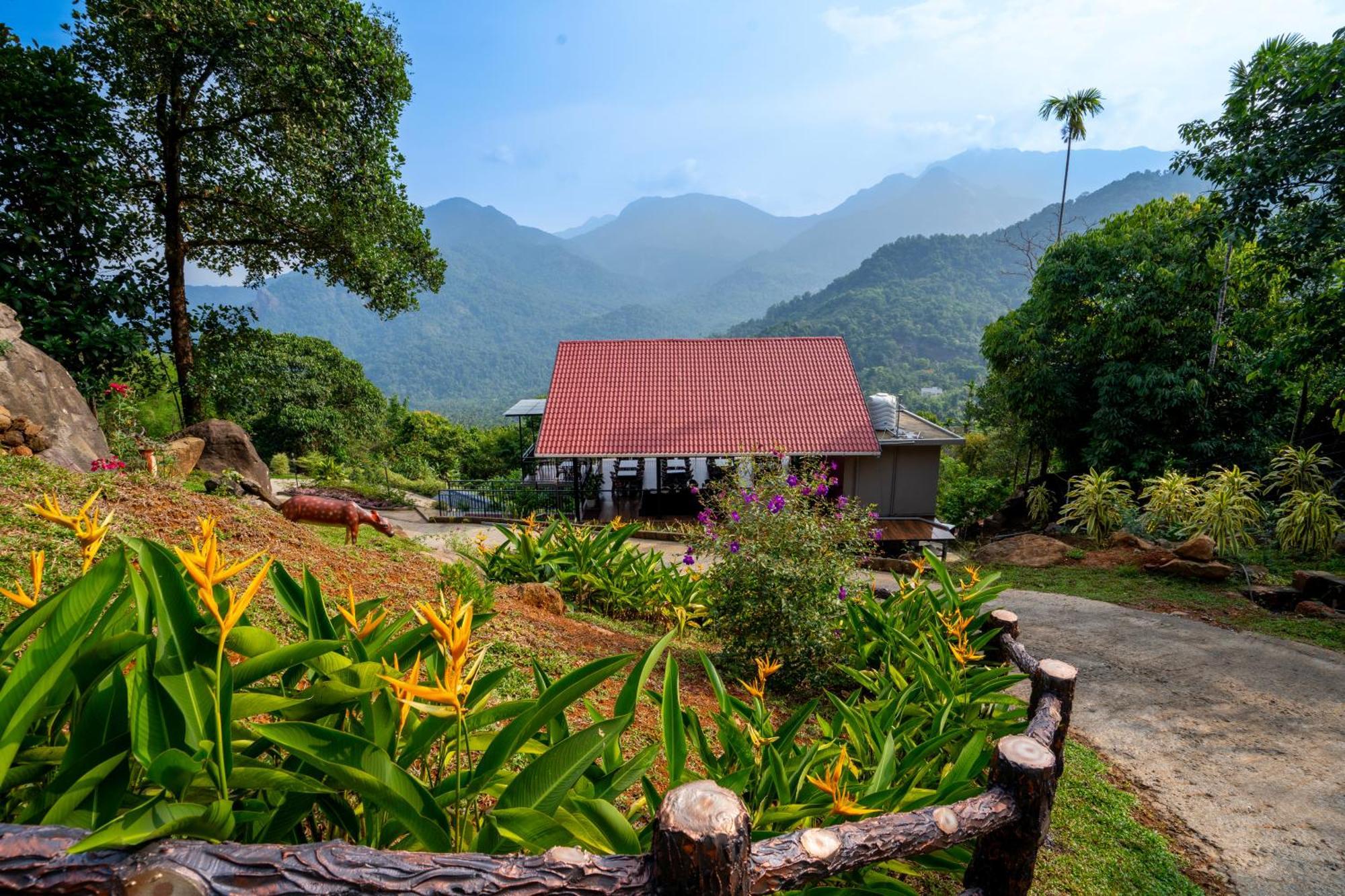 Karimb Resorts Vallikavungal Exterior foto